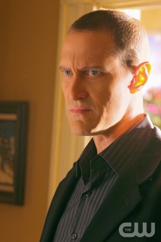 TheCW Staffel1-7Pics_260.jpg - "Lara"-- Christopher Heyerdahl as Zor-El stars in SMALLVILLE on The CW Network.  Photo: David Gray/The CW © 2007 The CW Network, LLC. All Rights Reserved.